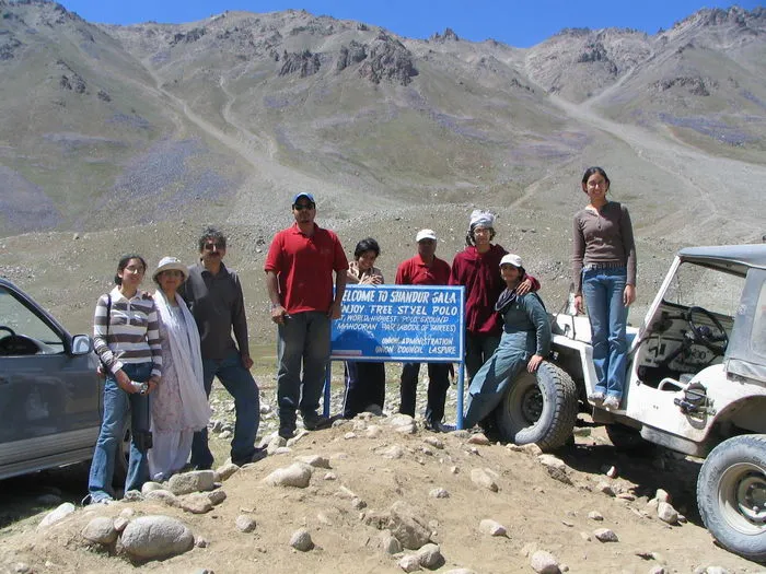 Group Photo at Shandur Sign