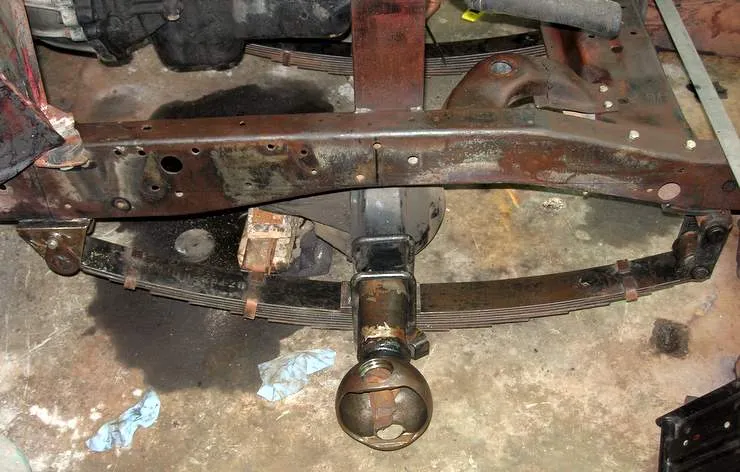 Front axle and suspension