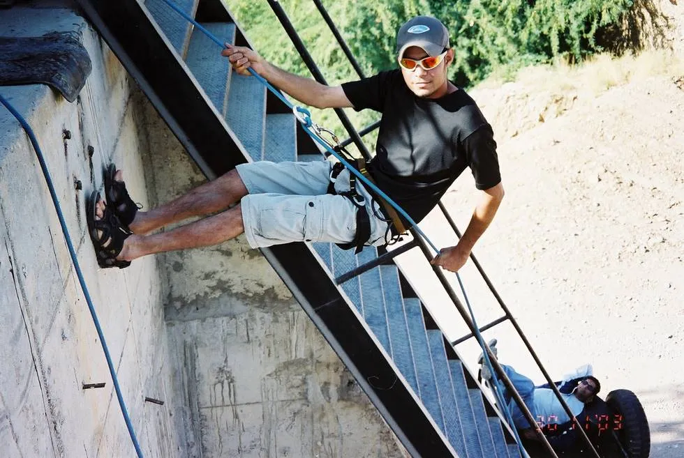 Imad Hanging
