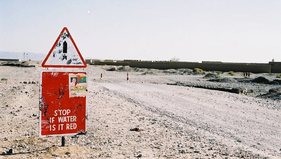 Stop if water is it red