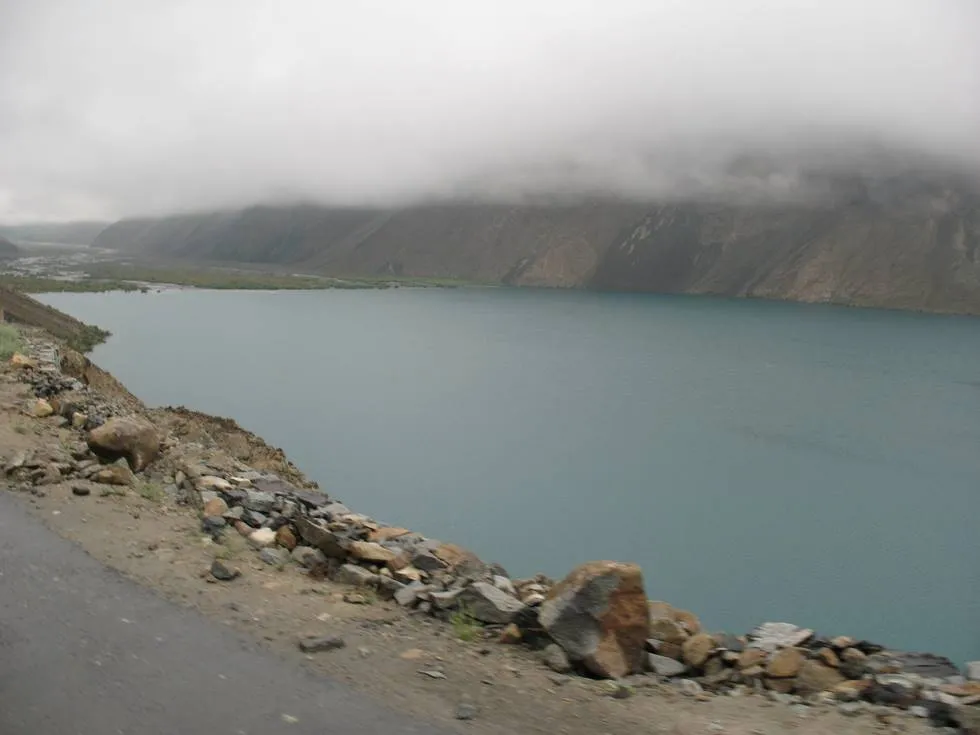 Satpara Lake