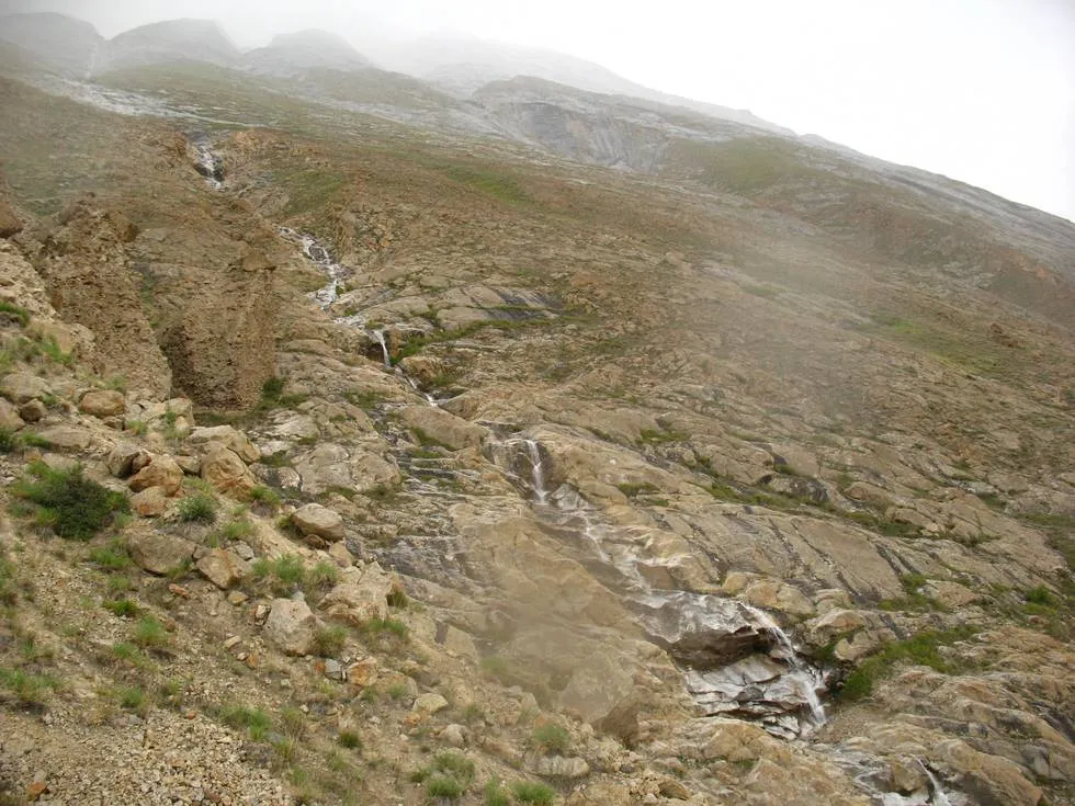 Waterfall near Khoburtse