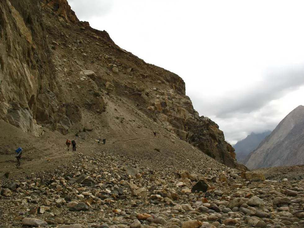 An hour into the hike from Askole
