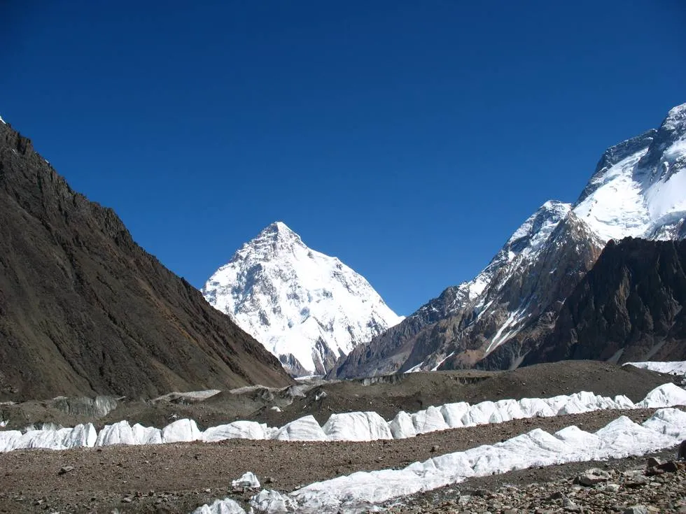 Ice fence before K2
