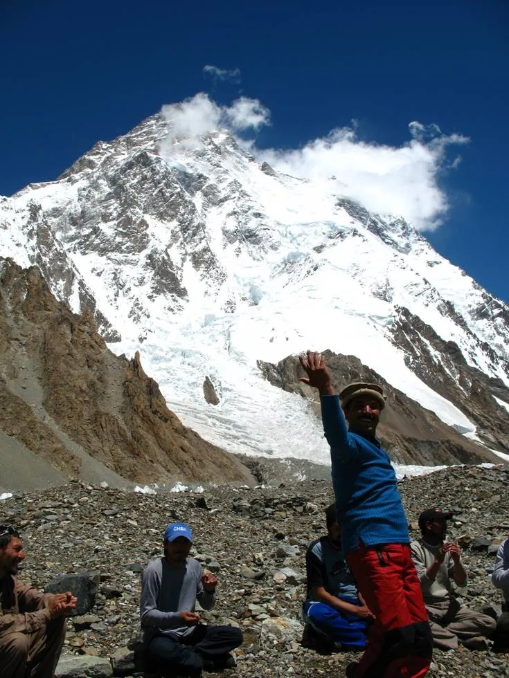 Local dance at K2