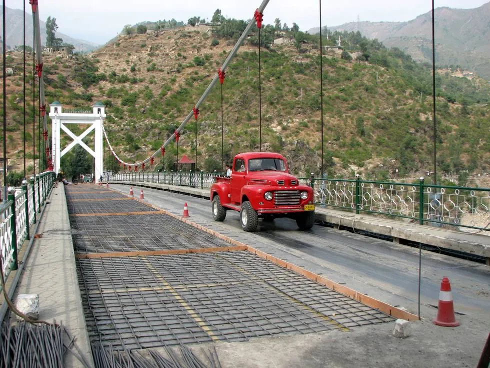 On the Thakot bridge over the river Indus