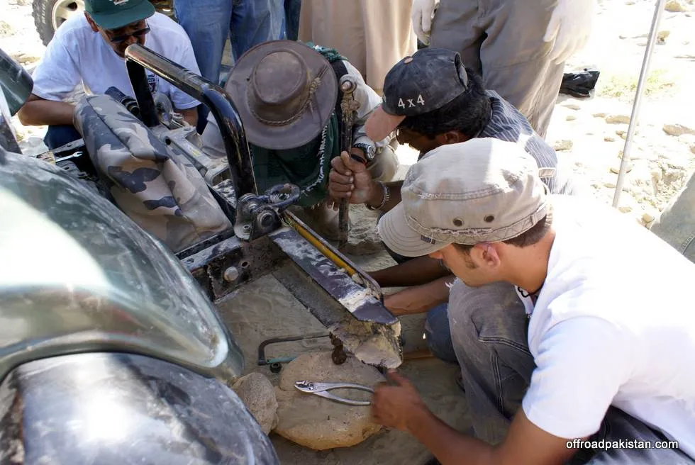 Repairing the tie rod.