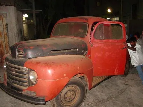 Ford F1 in Karachi