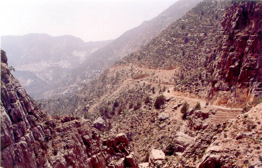 Dozakh Tangi Road